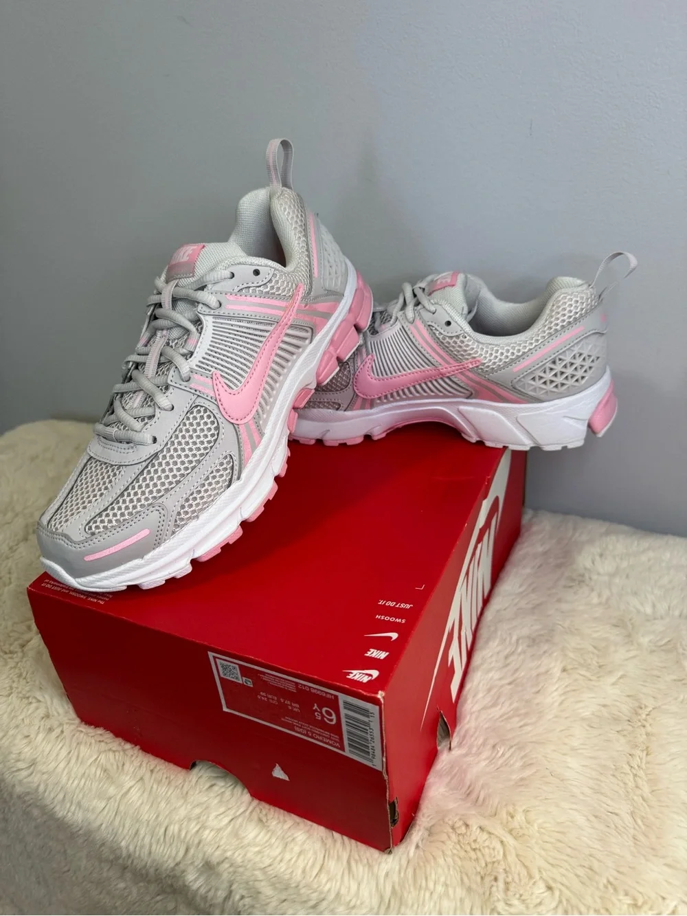 Nike Vomero Big Kid’s Grey and Pink Running Sneakers